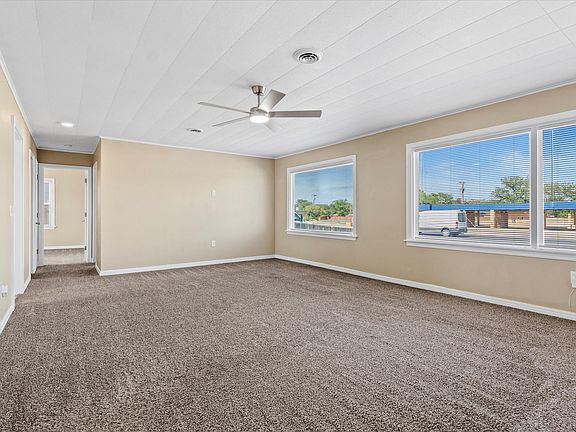 4th image of 1216 College Ave