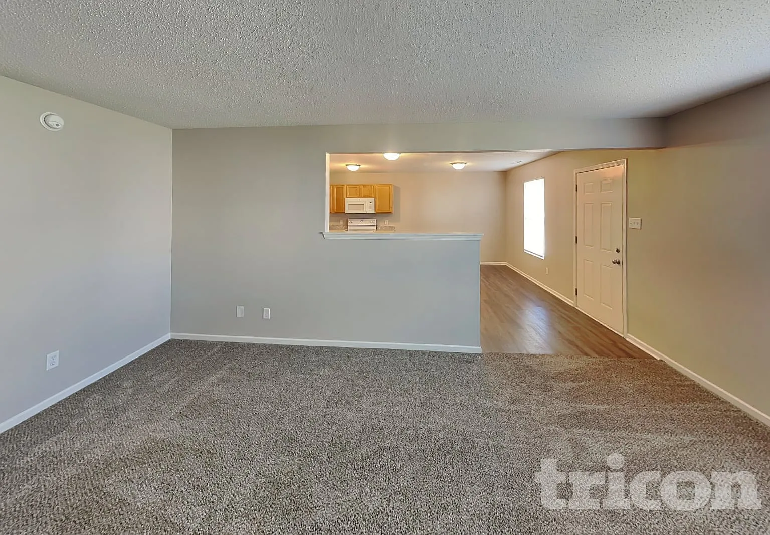 3222 Black Forest Lane Indianapolis IN — Photo 3