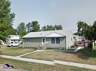 1918 2nd Ave NW, Minot, ND 58703