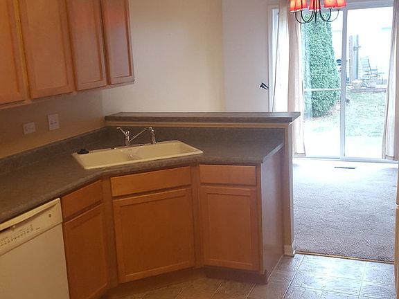 4th image of 358 N Tower Dr