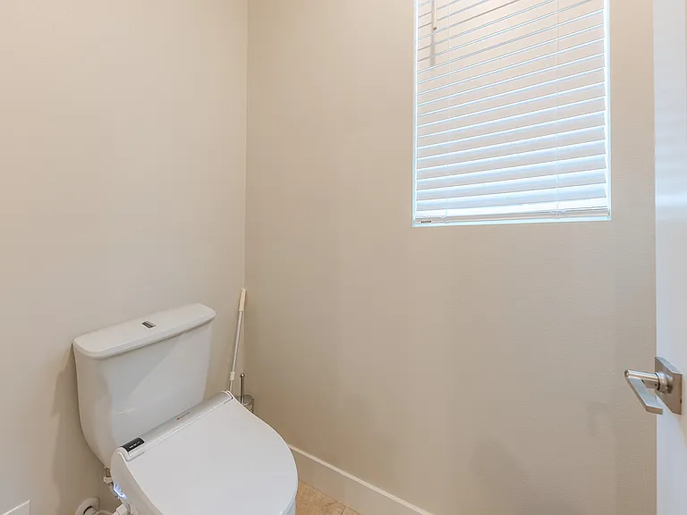 387 Sawbuck — Photo 33