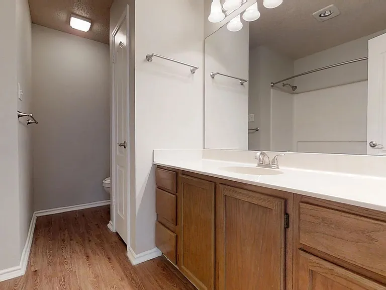 Country View Apartments — Photo 62