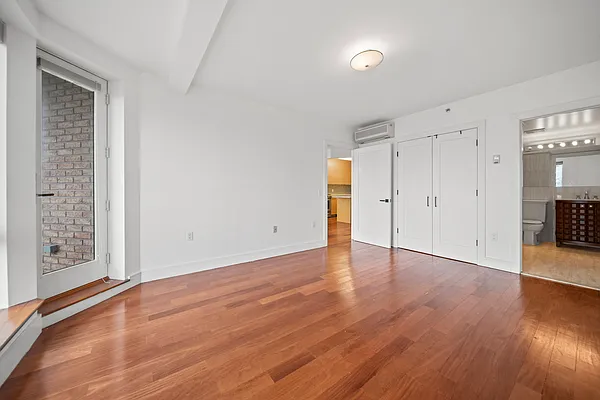 Sold by NextDoor Realty | media 28