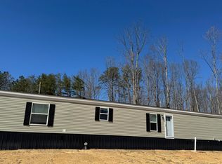 1710 Lamero Cruise Rd, East Bernstadt, KY 40729