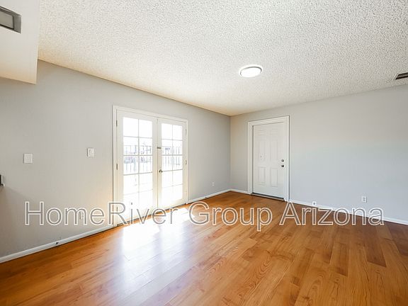 4th image of 4221 W Palo Verde Dr