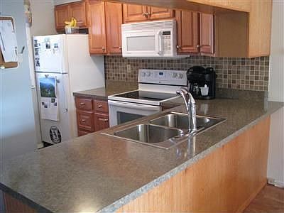 2nd image of 2519 Dover Ln