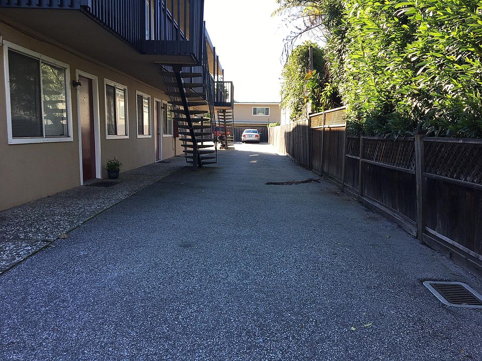 1st image of 231 Blackburn St APT 7