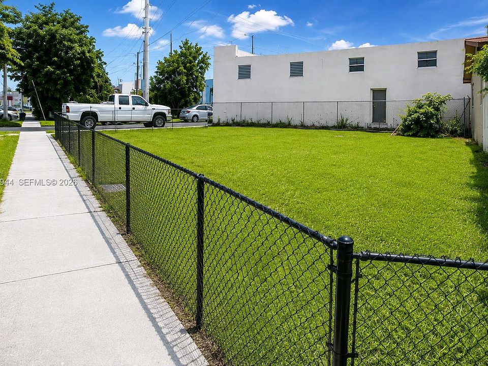 1st image of 119 NW 3rd St