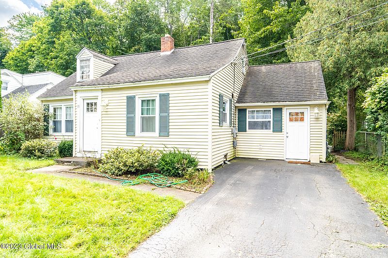 2nd image of 16 Hillside Drive