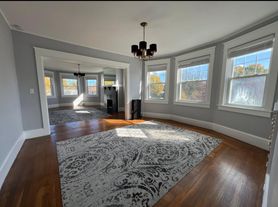 6 Ravenswood Ave, Providence, RI