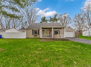 4340 Barton Rd, Clarence, NY 14031