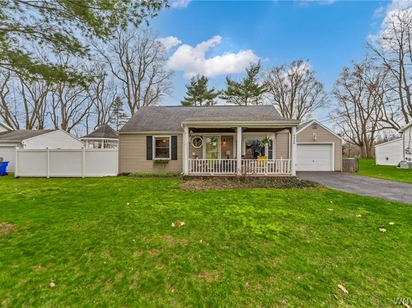 4340 Barton Rd, Clarence, NY 14031