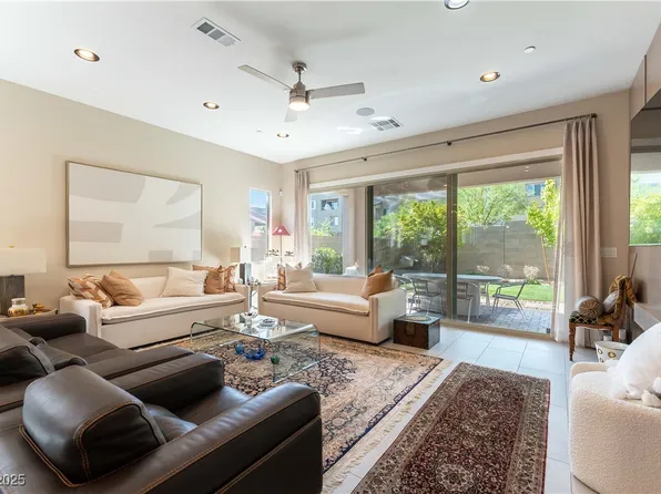 11659 Falcon Gorge Ave, Las Vegas, NV 89138