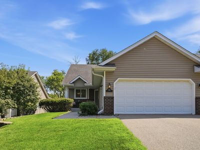 644 Overlook Dr, Roseville, MN, 55113