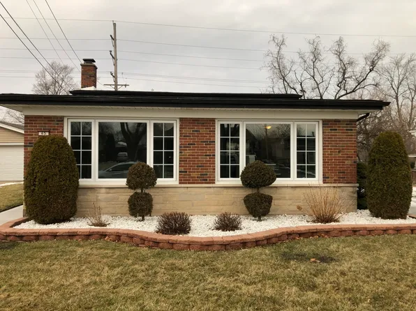 35 E Arquilla Dr, Chicago Heights, IL 60411