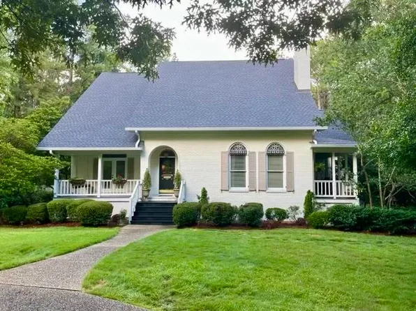 16 Canebrake Blvd, Hattiesburg, MS 39402