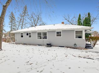 35118 Paupukkewis Trl, McHenry, IL 60051