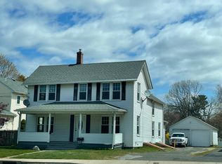 34 S Center St, Windsor Locks, CT 06096