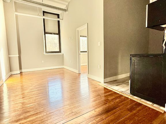5th image of 1519 S 17th St #211