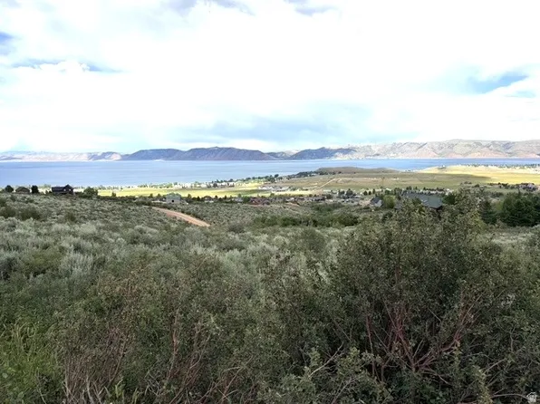 2454 S Serviceberry Dr, Garden City, UT 84028