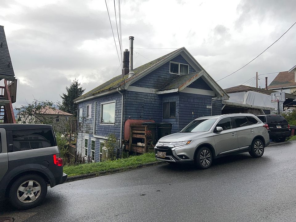 2nd image of 1251-A/B Millar St