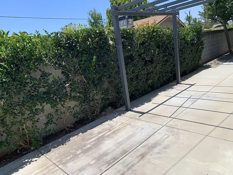 1422 N San Antonio Ave #B — Photo 23
