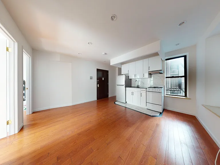 104 2nd Ave #7 — Photo 6