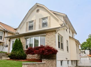 659 Teneyck Ave, Lyndhurst, NJ 07071