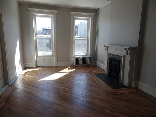 Rented by Flateau Realty | media 10