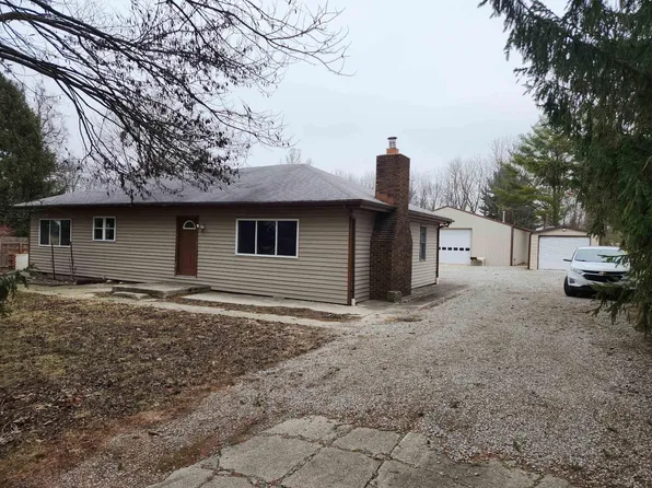 11616 Ray Rd, Churubusco, IN 46723