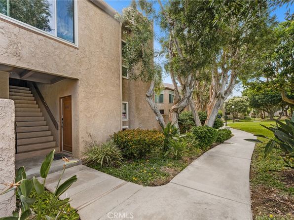 16985 Bluewater Ln