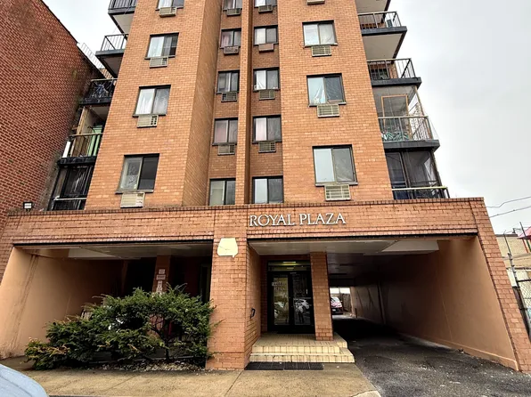 144-68 38th Ave #204, Flushing, NY 11354