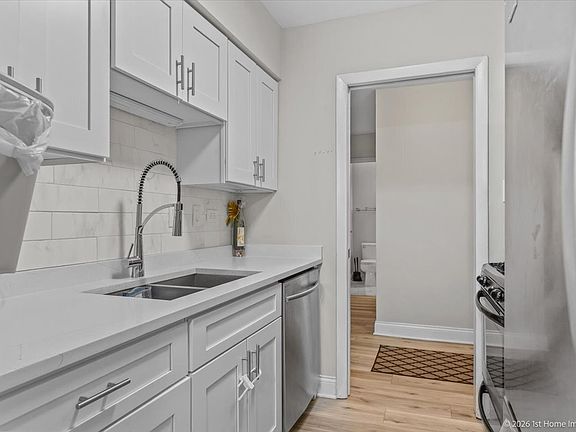 4th image of 9721 S Cicero Ave APT 3C