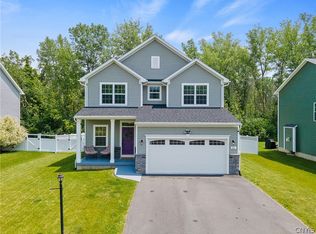 136 Giddings Trl, Baldwinsville, NY 13027