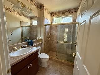 5th image of 147 Starling Cir