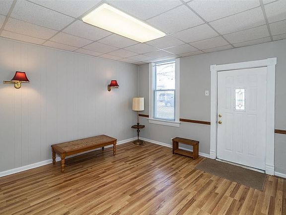 4th image of 9957 Luna Ave