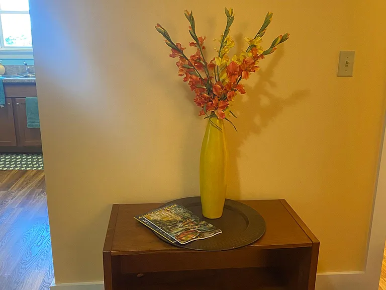300 Barnard Ave #2 — Photo 6