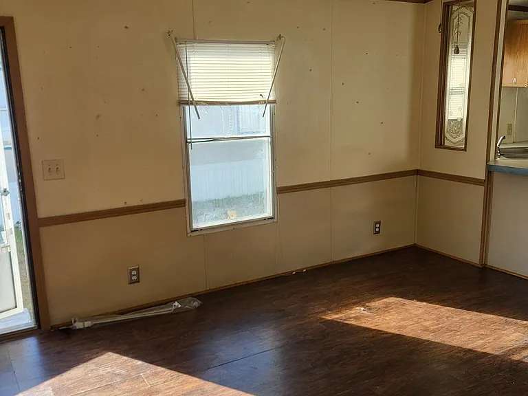 Sunset Ridge MHC — Photo 41
