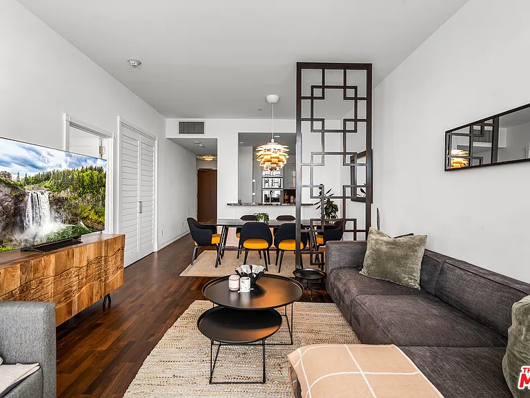 900 W Olympic Blvd #36F — Photo 12