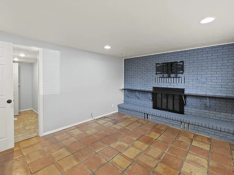 304 Cielo Vista St — Photo 29