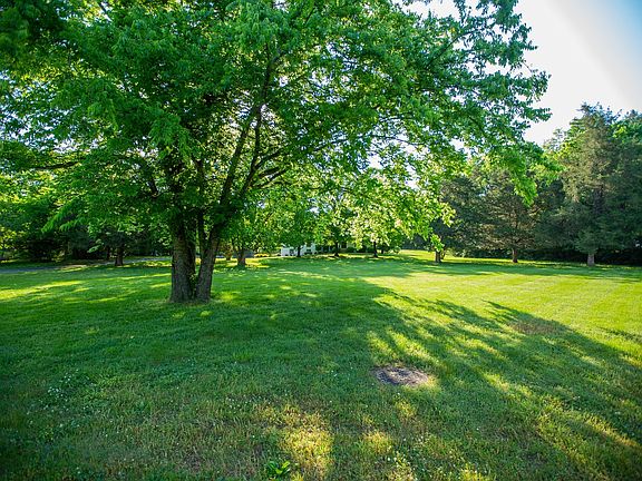 3rd image of 5981 Temple Rd