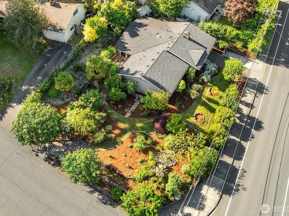 2741 128th Avenue SE, Bellevue, WA 98005