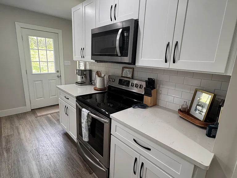 1301 Sharon Rd — Photo 9