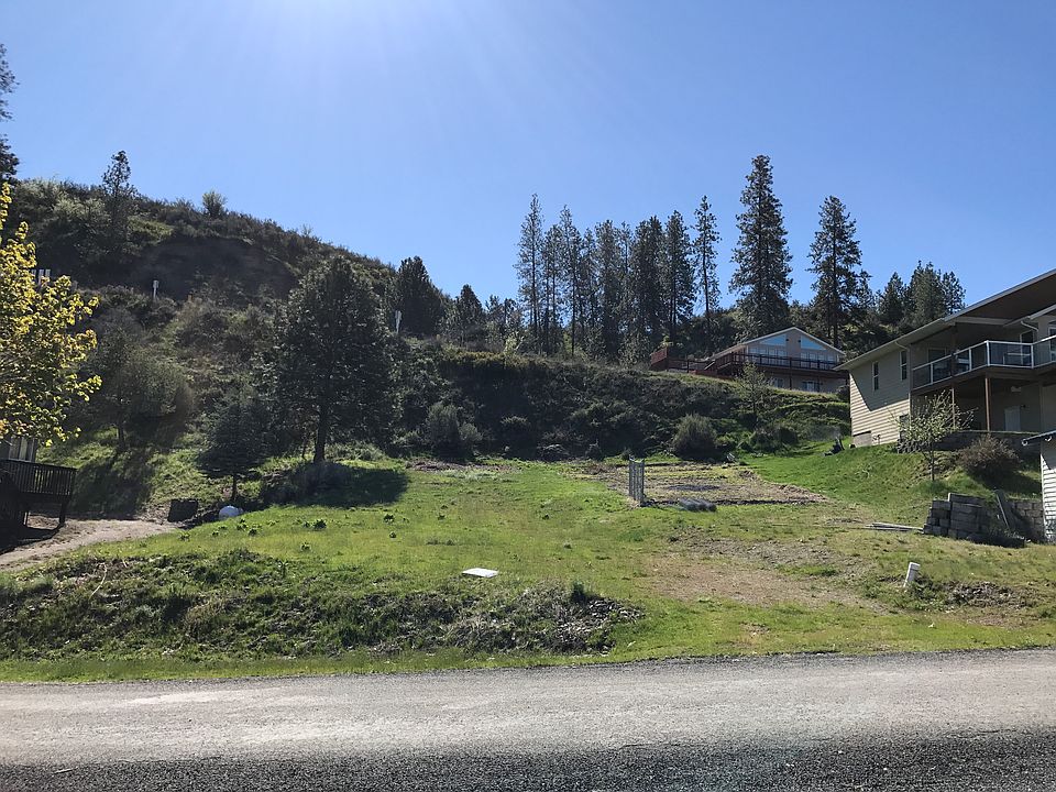 2nd image of 1434 18th Pl SW