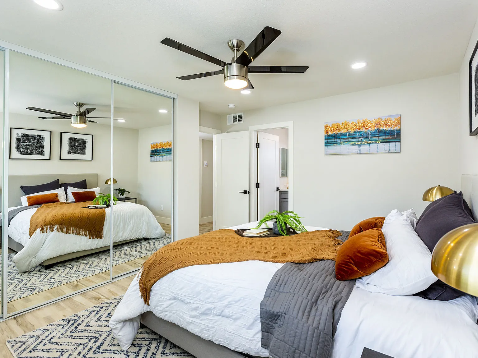 Westlake Apartments — Photo 1