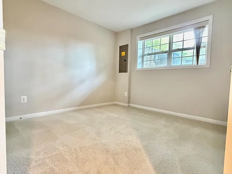 15519 Exmore Ct — Photo 26