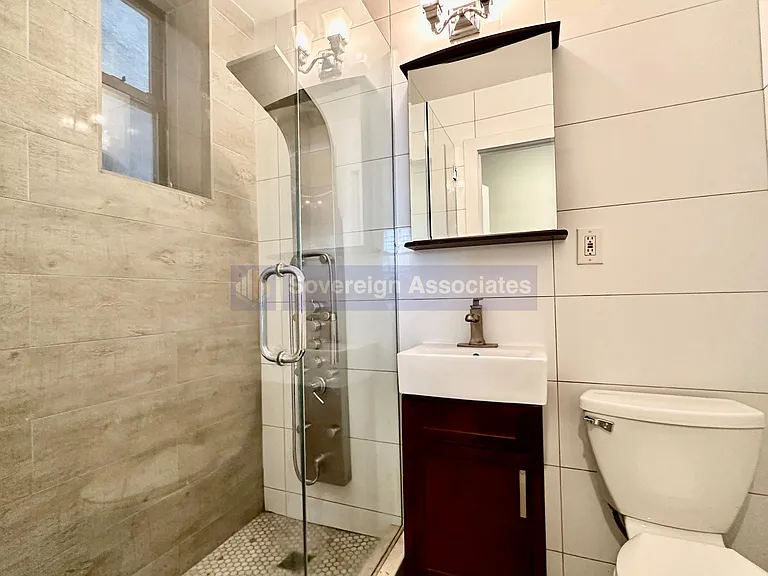386 Manhattan Ave #14 — Photo 6