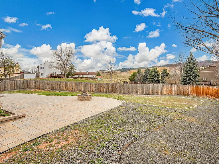 8065 Eagleview Dr — Photo 49