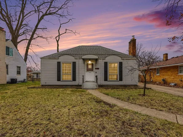 1415 Randolph Ave, Muskegon, MI 49441