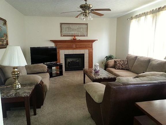 3rd image of 1705 Tipperary Dr